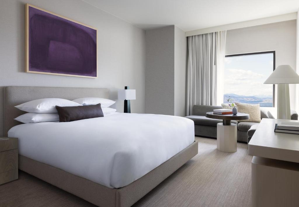 Kimpton Claret Hotel