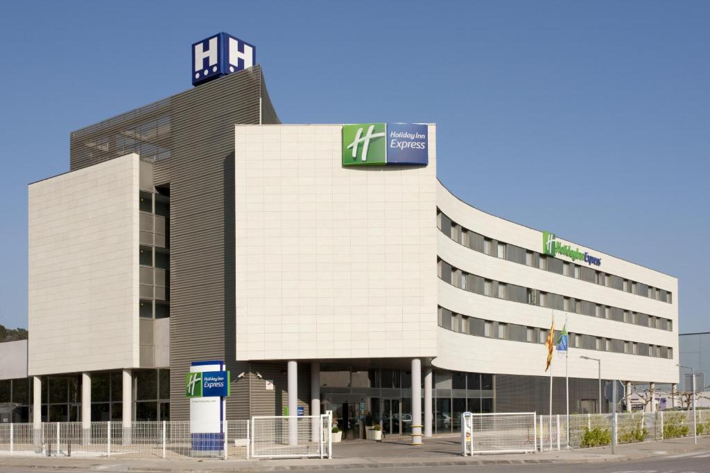 Holiday Inn Express Barcelona - Molins de Rei by IHG