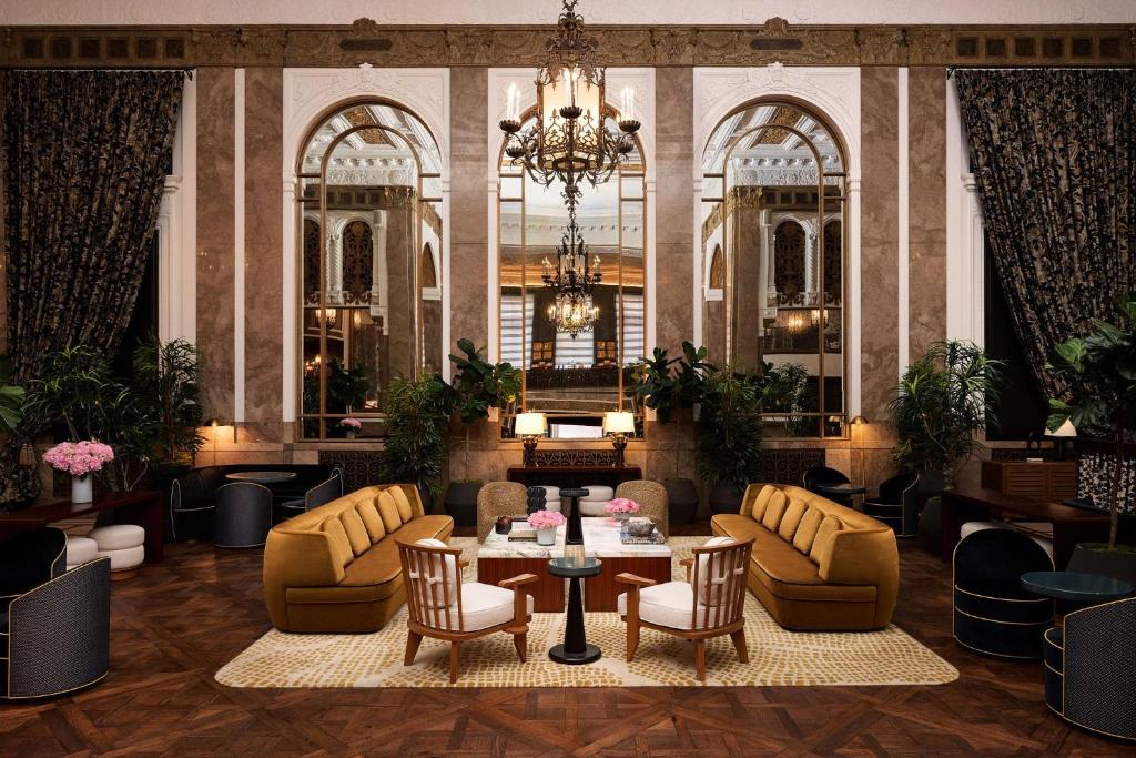 Beacon Grand A Union Square Hotel