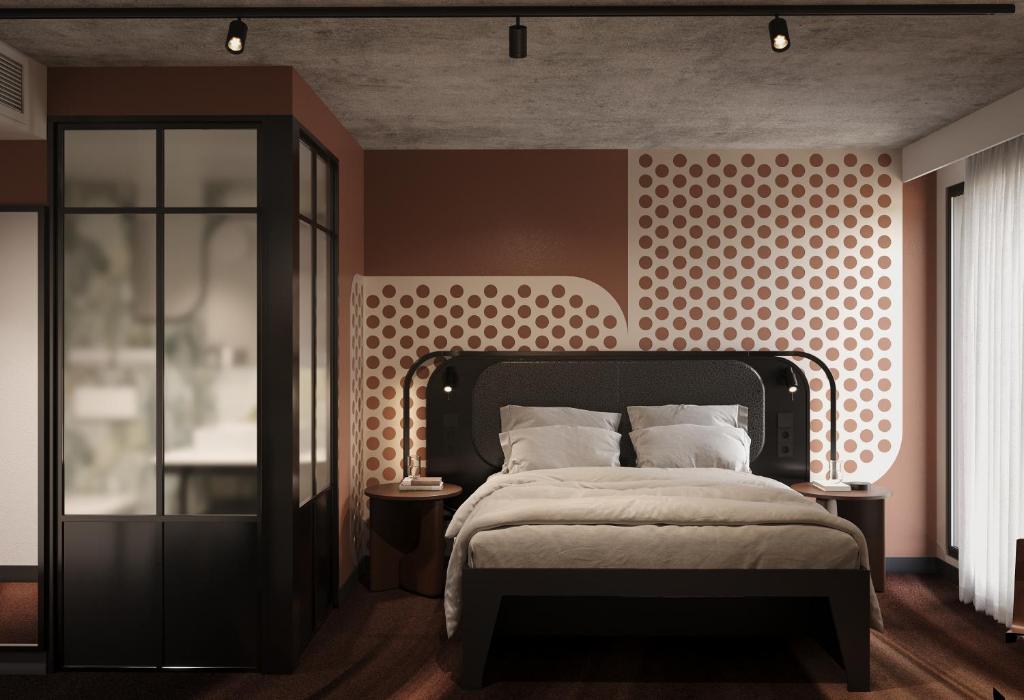 TRIBE Paris Suresnes