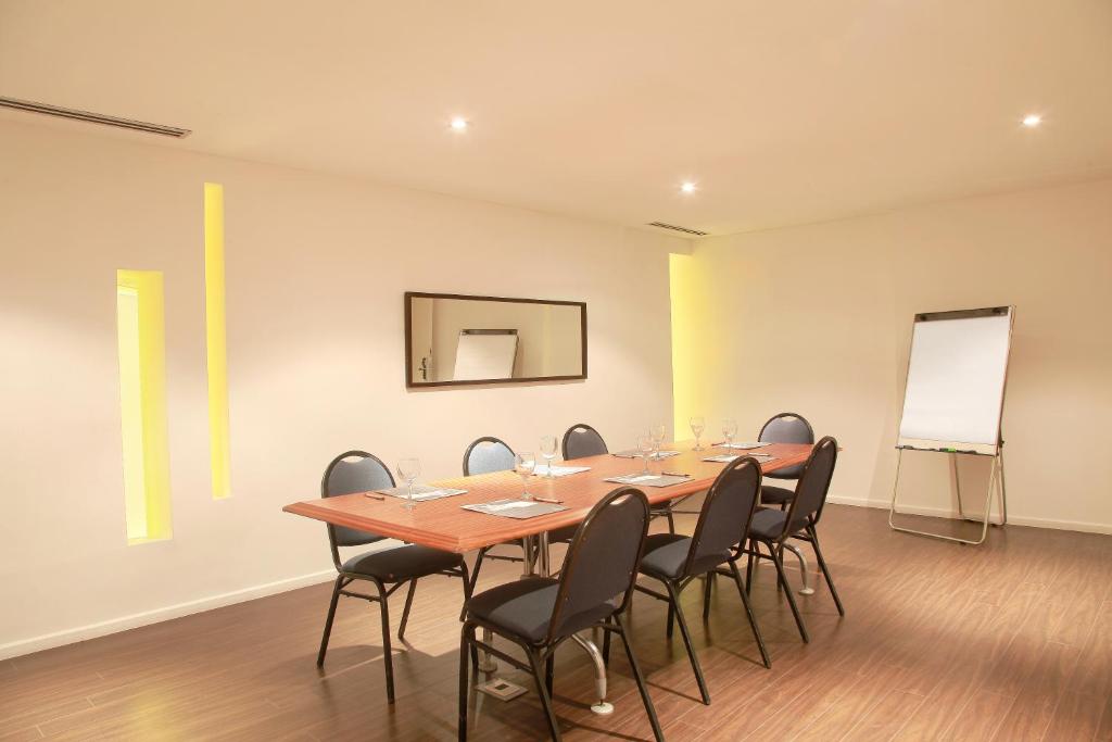 Dazzler by Wyndham Buenos Aires Recoleta