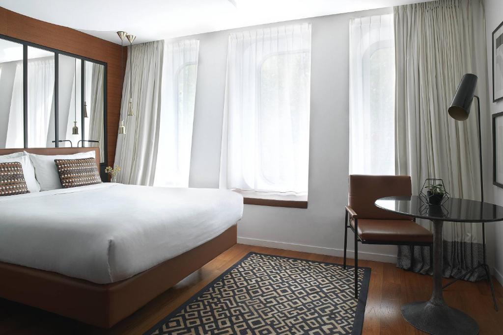 Renaissance Paris Republique Hotel