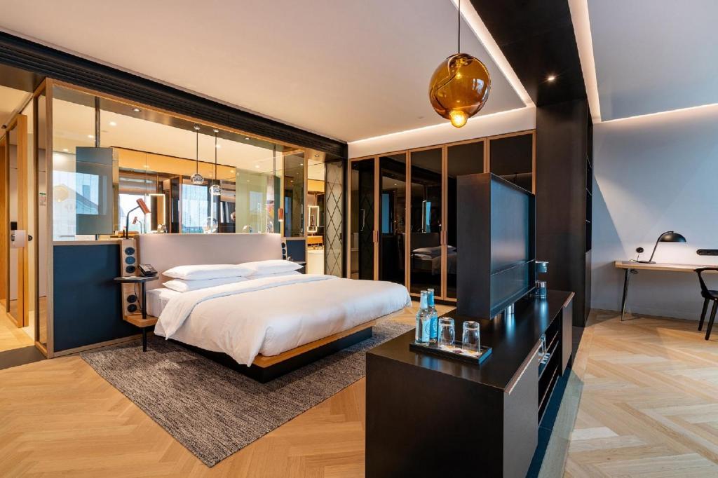 Andaz Munich Schwabinger Tor, by Hyatt