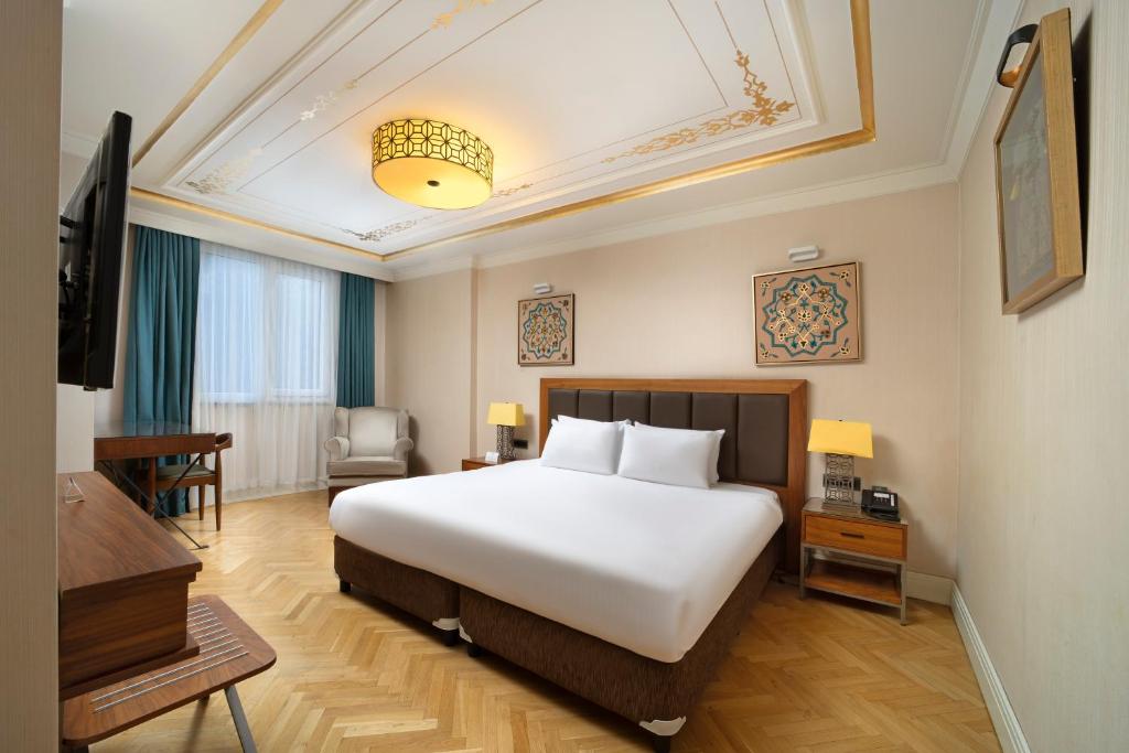 Golden Age Hotel