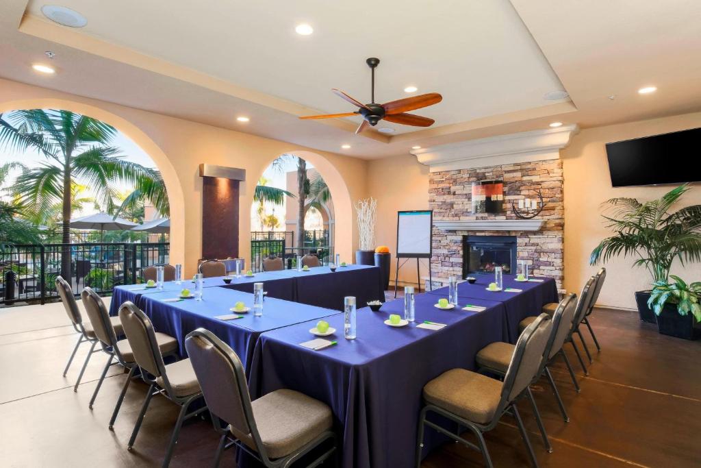 Courtyard by Marriott San Diego Airport/Liberty Station