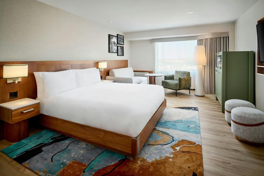 Omage Hotel, Montreal Laval, a Tribute Portfolio Hotel