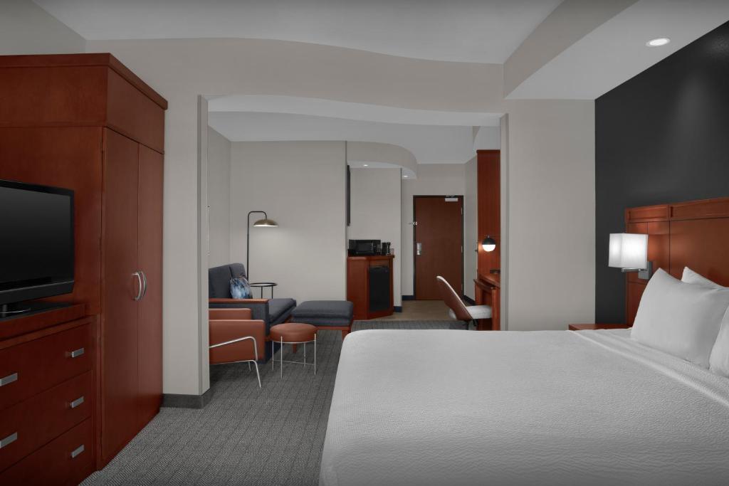 Courtyard by Marriott San Antonio SeaWorld®/Westover Hills