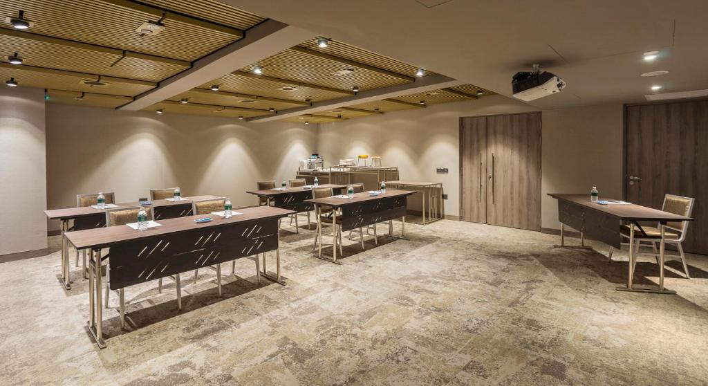 Oakwood Bencoolen Singapore