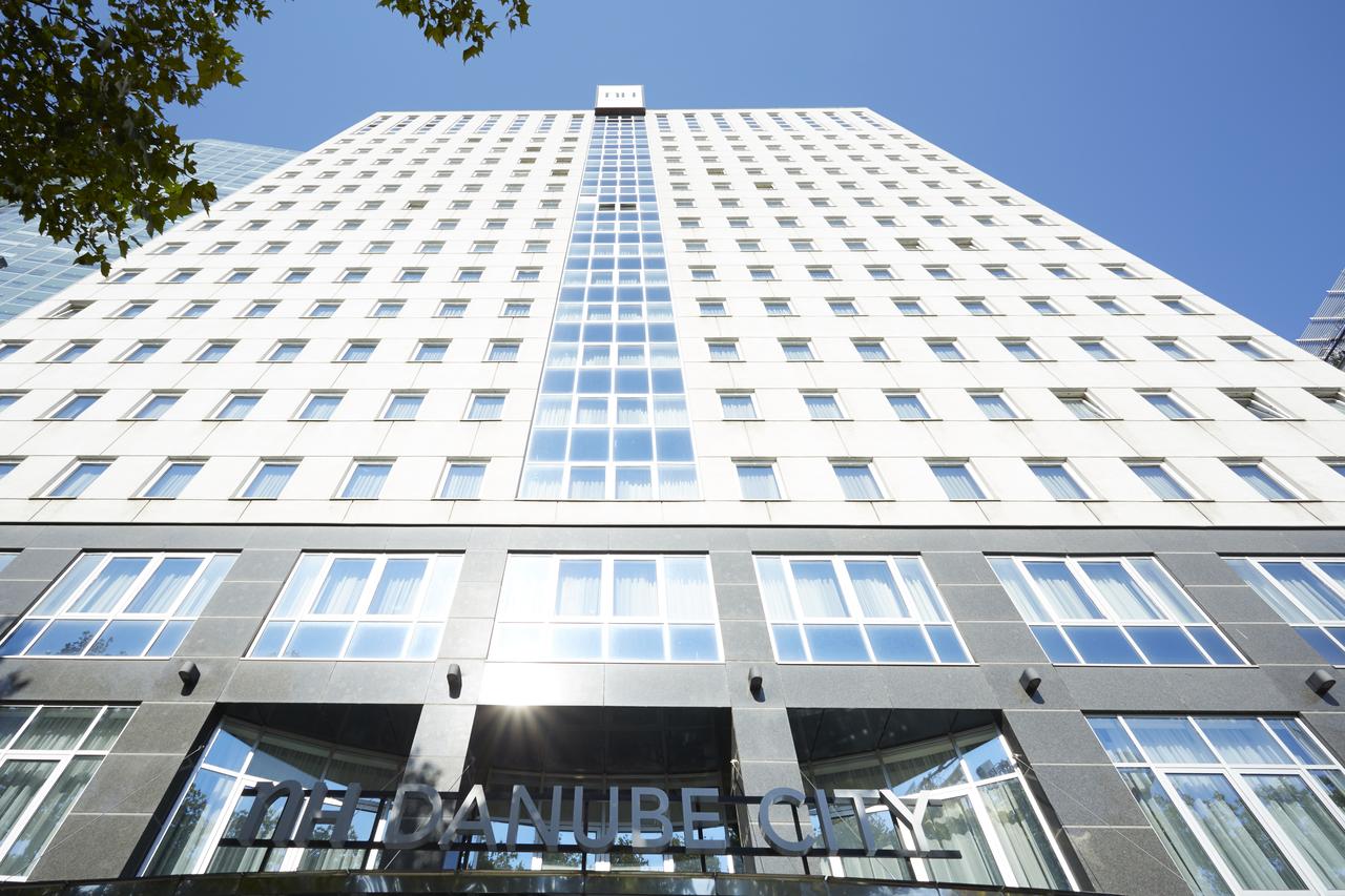 Hotel NH Danube City