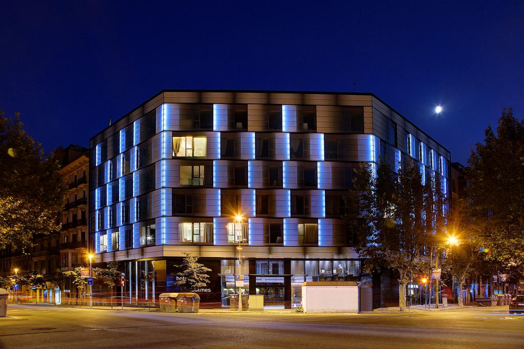 Olivia Balmes Hotel Trabajo