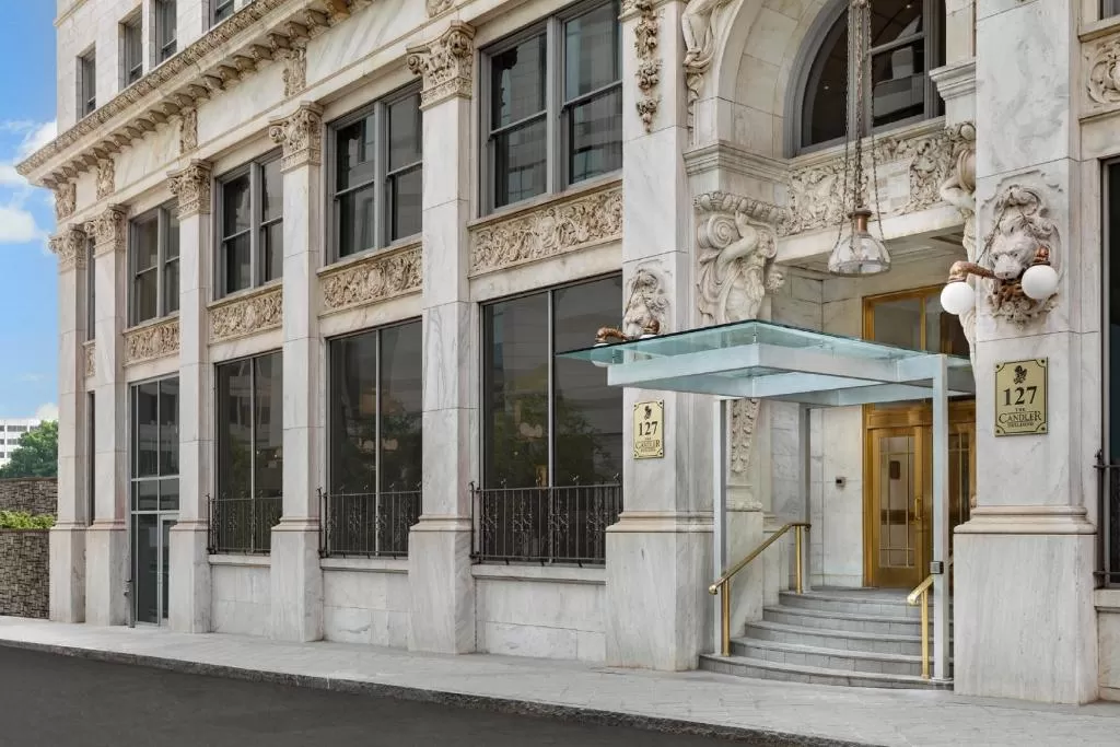 The Candler Hotel Atlanta, Curio Collection by Hilton