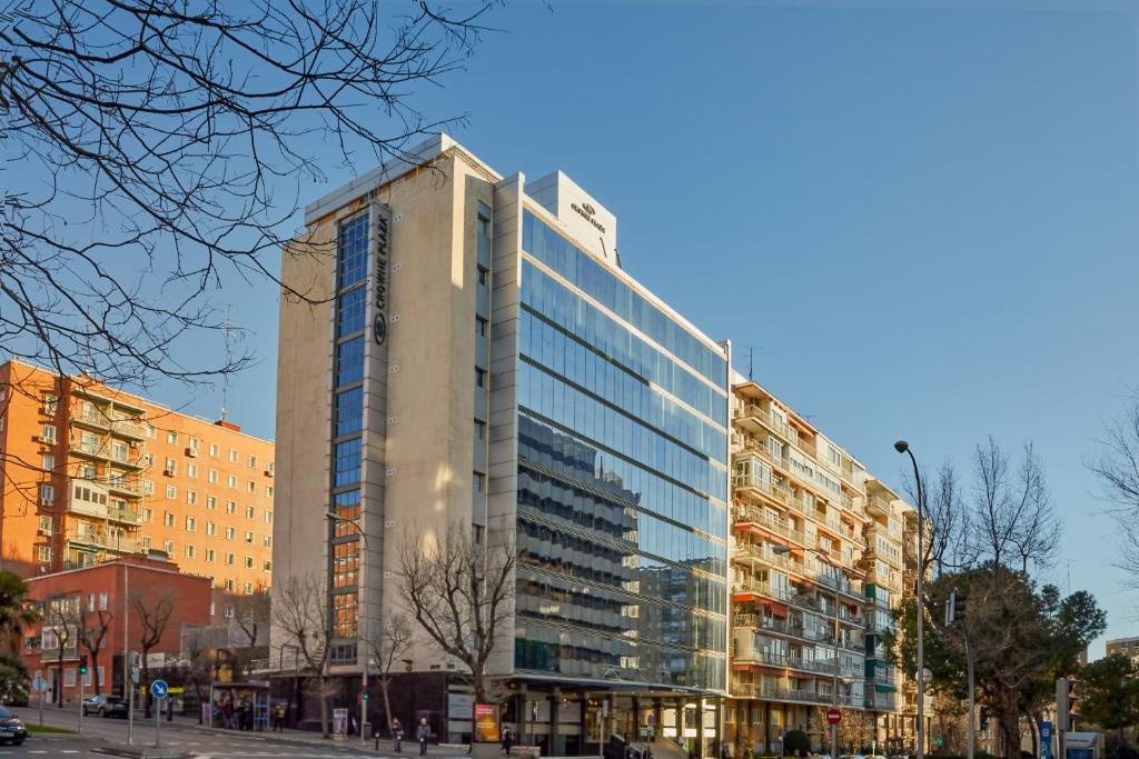 Crowne Plaza Madrid Centre Retiro, an IHG Hotel