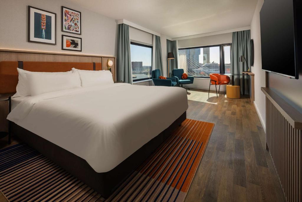 DoubleTree by Hilton Rotterdam Centre